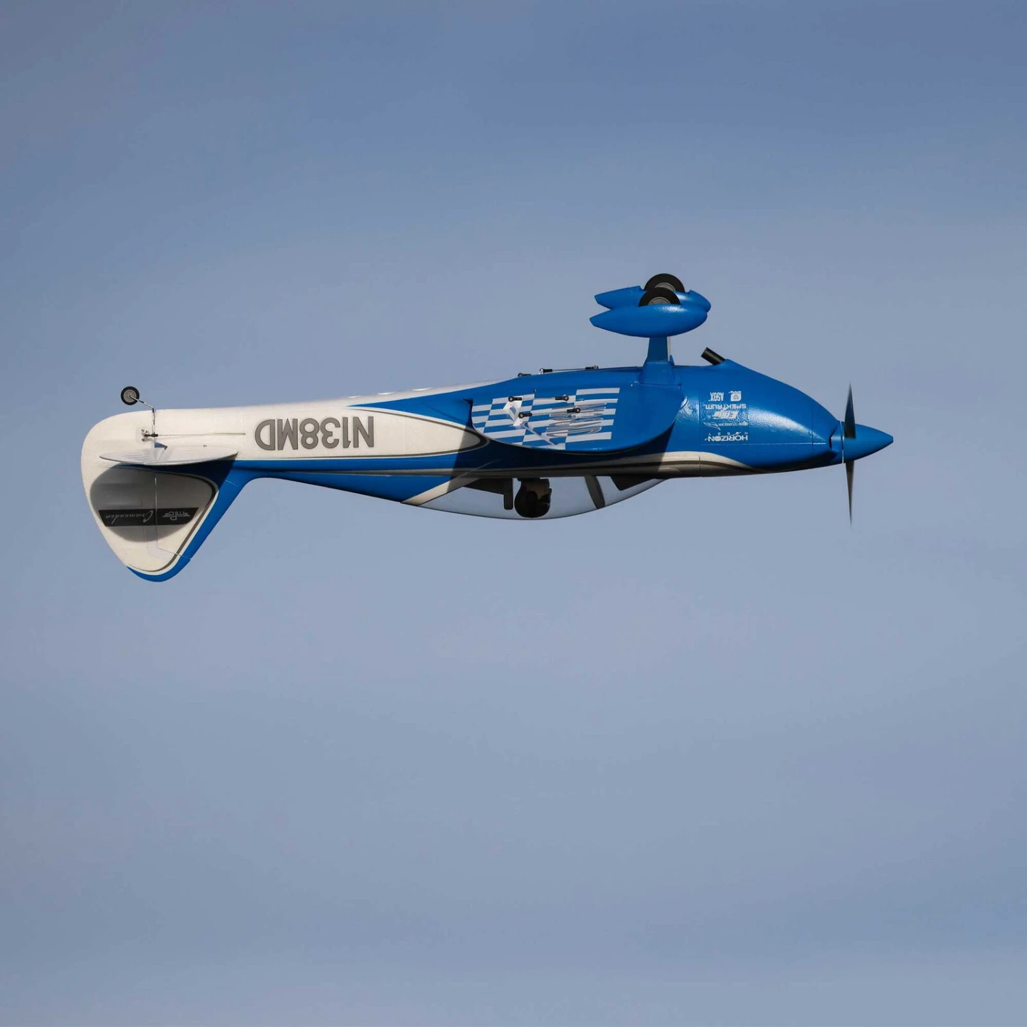 E-Flite Commander MPd 1.4m BNF Basic With AS3X And SAFE Select 10 E-Flite Commander MPd 1.4m BNF Basic With AS3X And SAFE Select - Image 8