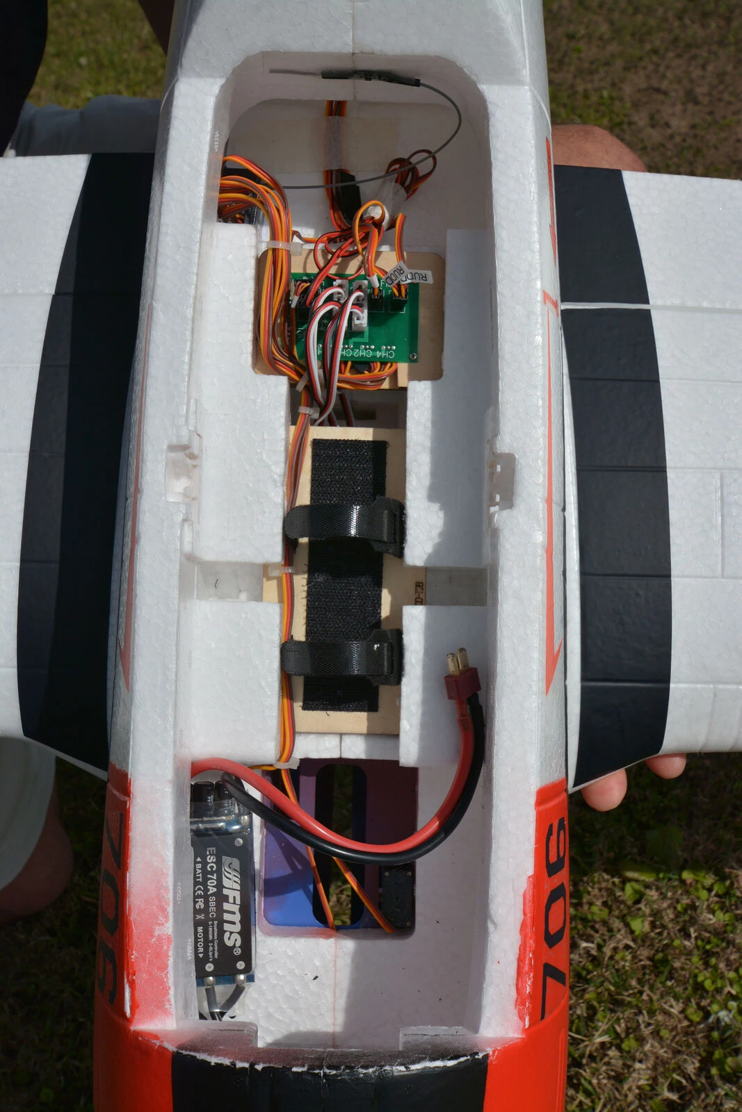 FMS T-28D PNP 1400mm V4 With Reflex, Red 20 FMS T-28D PNP 1400mm V4 With Reflex, Red - Image 18