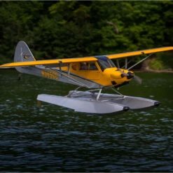 HANGAR 9 Carbon Cub 15cc ARF, 90" 35 HANGAR 9 Carbon Cub 15cc ARF, 90" -Aircraft Model HAN5065 A20 Y3VWKKGS
